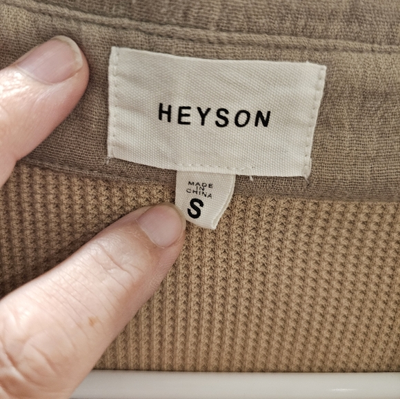 Heyson Womans Small Brown Button Down Shirt - Picture 2 of 6